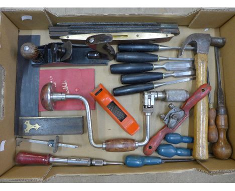 Assorted carpenter's tools 