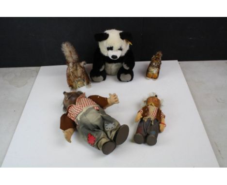 Five Steiff stuffed toys to include 2 x Hedgehog Family featuring Meckie (missing button) and Mackie (button in bag on wrist)