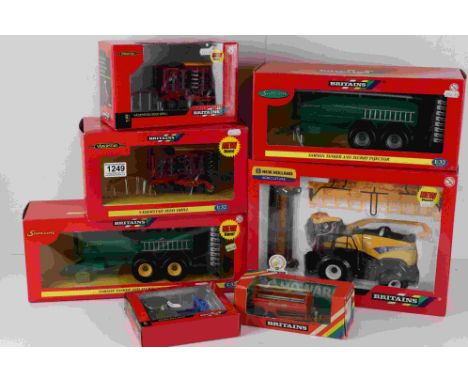Seven boxed 1:32 Britains diecast farming accessories to include 42408 New Holland FR9090 Self, 40998 Samson Tanker and Slurr