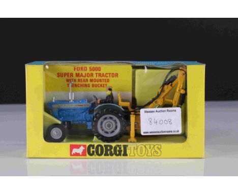 Boxed Corgi  72 Ford 5000 Super Major Tractor, diecast excellent, gd box 