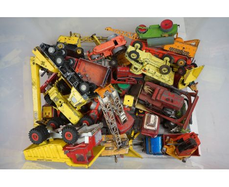 Collection of mid 20th C onwards Corgi and Dinky diecast to include construction examples 