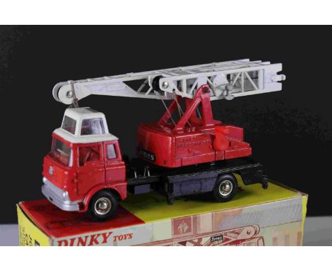 Boxed Dinky 970 Jones Fleetmaster Cantilever Crane diecast model in red, diecast gd with minor paint chips, loose chain, gd b