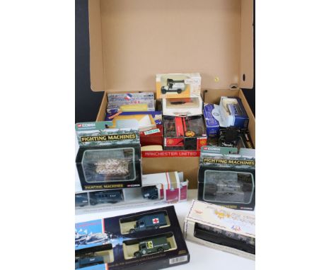 19 boxed diecast models and sets, to include Corgi Fighting machines, Maisto Manchester United, Vitesse etc 