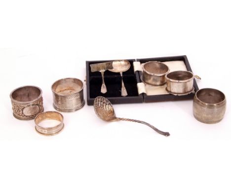 Mixed Lot: mid-20th century christening spoon and pusher set, cased, Birmingham 1948/9, maker's mark Deacon &amp; Francis, pa