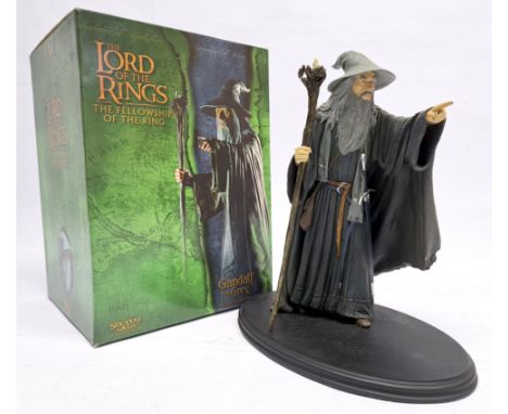 Sideshow Weta Lord of the Rings Gandalf the Grey Statue 1/6 Scale Polystone Figurine. Condition Excellent to Excellent plus