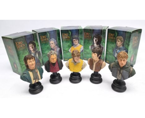 Sideshow Weta The Lord of the Rings The Fellowship of the Ring Hobbits 1/4 Scale Polystone busts: Bilbo Baggins, Frodo Baggin