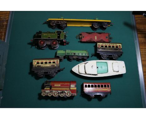 7x items of tinplate railway, etc. Including; a Hornby O gauge Southern M3 0-4-0T locomotive, 126, in green. In correct SR la