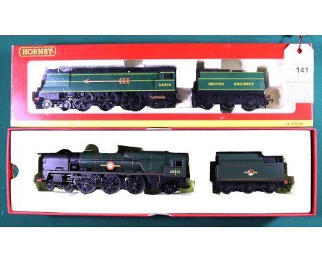 2 Hornby Railways OO gauge locomotives. A BR rebuilt Merchant Navy Class 4-6-2 tender locomotive, United States Lines RN35012