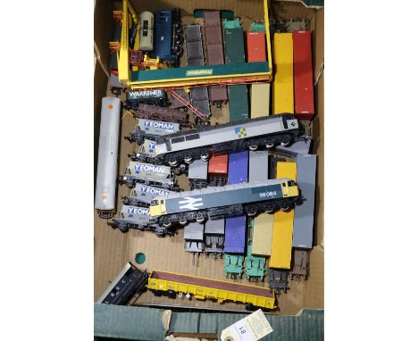 Quantity of Lima and Mainline OO railway. 2x BR Class 56 Co-Co diesel, RN56032 in BR sector livery and 56084 in BR large logo