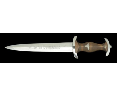 A German Second World War SA M.33 Enlisted Mans Dagger. An extremely nice condition SA Model 33 mans dagger with the early Ei