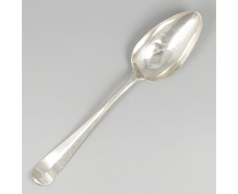 Dinner spoon (Netherlands, Haarlem 1792) silver. Performed in "Amsterdams lof". Netherlands, Haarlem, 1792, hallmarks: lion w