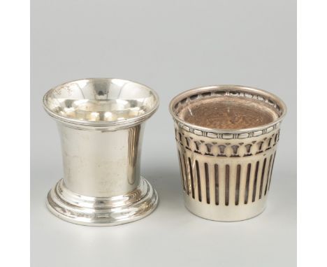 Toothpick vase and flower pot silver. Beautiful lot consisting of a sterling silver toothpick vase and a flower pot with eart