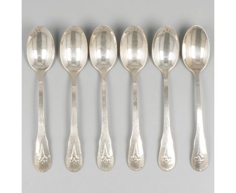 6-piece set of coffee / teaspoons silver. Style: Amsterdam School. Hammered details with stylized embellishments. Netherlands