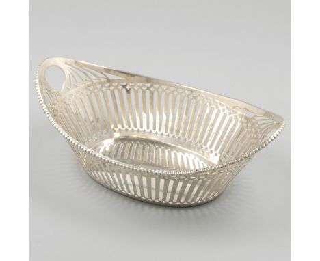 Silver sweetmeat basket. Boat-shaped model with openwork side and pearl edge decoration. Netherlands, Haarlem, A.A. Hoogtelli