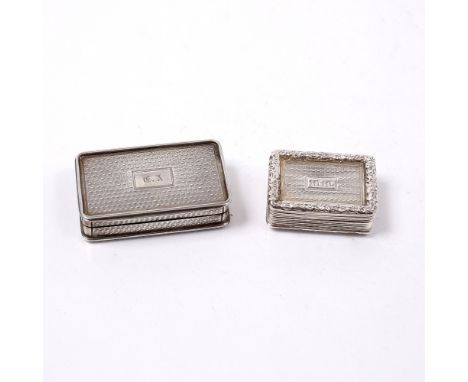 A WILLIAM IV SILVER VINAIGRETTE, rectangular with engine turned decoration and a pierced gilt central flower & scrolling hing