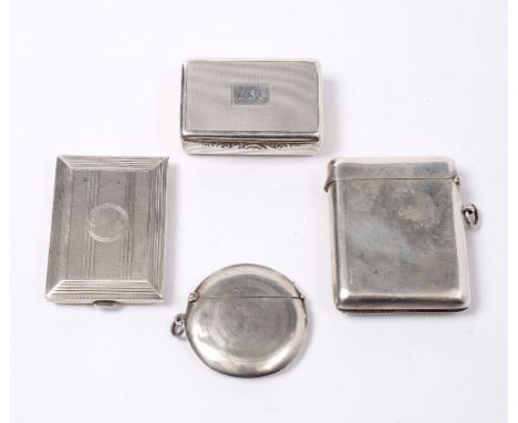 A MODERN SILVER SNUFF BOX, rectangular with engine turned decoration with silver gilt and inscribed name on the inside, 1961 