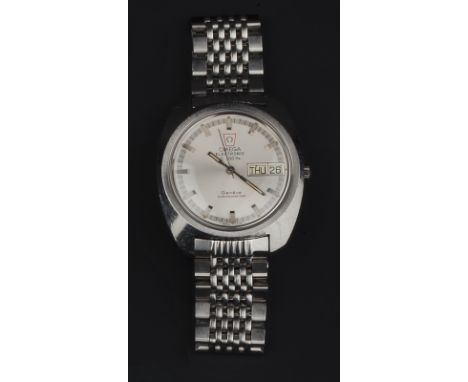A GENTLEMAN'S STAINLESS STEEL ELECTRONIC f300 Hz CHRONOMETER WRISTWATCH BY OMEGA, the circular silvered dial with baton marke