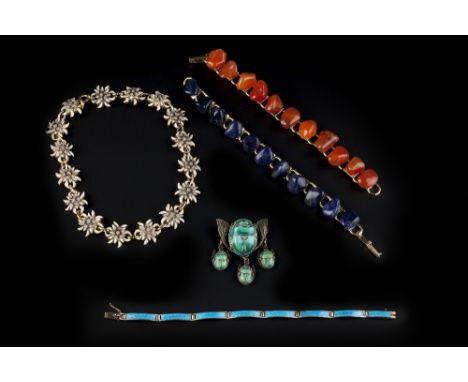 A COLLECTION OF JEWELLERY, to include a white metal and blue enamel panel bracelet, stamped '935S' and '830', a collar neckla