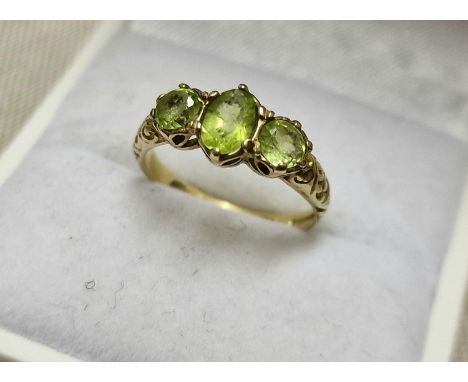 9ct Gold and Triple Peridot Dress Ring, size J+0.5 &amp; 2.1g