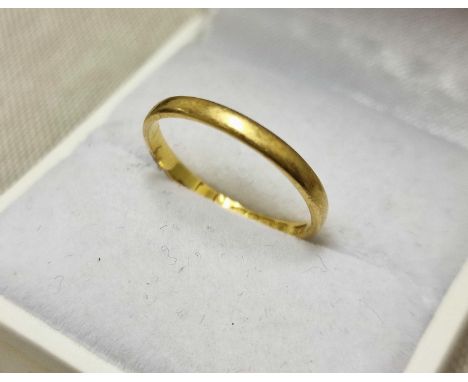 22ct Gold Wedding Band Ring, size N