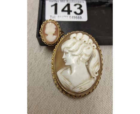Pair of 9ct Cameo Pieces of Jewellery - combined weight of 17.25g and the ring is a size M 