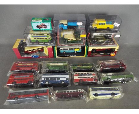 EFE - Corgi - ABC Models - A collection of 20 x loose and boxed bus model in 1:76 scale including # 200800A Guy Arab IV singl