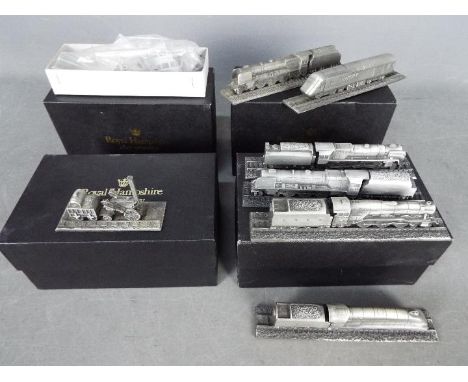 Royal Hampshire Art Foundry - A collection of 7 Royal Hampshire Art Foundry pewter model in four Royal Hampshire boxes and a 