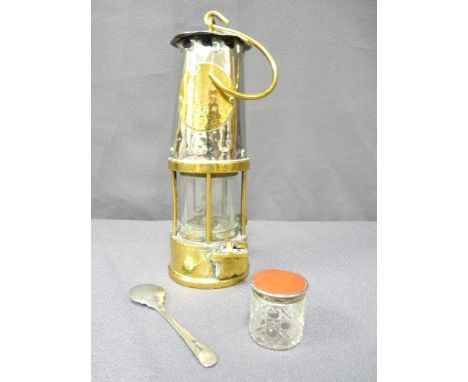 AN INTERESTING WHITE METAL &amp; BRASS MINER'S LAMP and smaller metallic items 