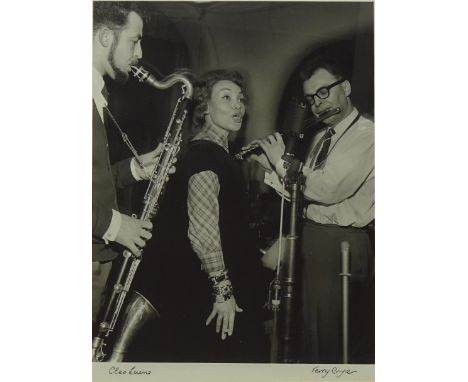 Terry Cryer (1934-2017)  'Cleo Laine' gelatin silver print, signed and titled in the margin 32 x 25cms Condition Report & Fur