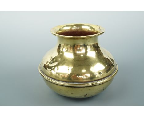 A Great War 1915 dated and Ordnance stamped brass pot