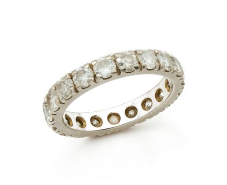 Memoire-Ring, Juw. Stoess, Wiesbaden 1992.18 kt WG, umlaufend besetzt m. 19 Brillanten v. zus. 2,79 ct (Farbe tw/Reinheit piq