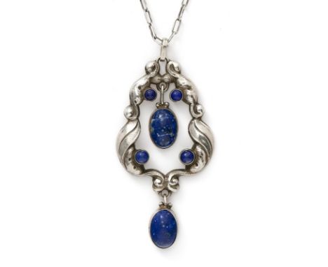 Lapislazuli-Silber-Anhänger,Fa. Georg Jensen, Kopenhagen 1915-27. 830er Silber, besetzt m. 2 gr. ovalen Lapislazuli- Cabochon