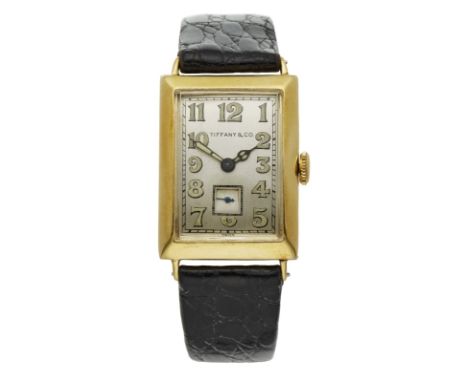 Damenarmbanduhr Tiffany &amp; Co.,Schweiz wohl 1930/40er Jahre. 18 kt GG. Handaufzug. Innen Nr. 962794. Werk Movado. Polierte