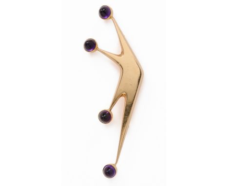 Amethyst-Gold-Brosche, Entw. u. Herst.Bent Knudsen, Dänemark 1960er Jahre. 14 kt GG, besetzt m. 4 rd. Amethyst-Cabochons. Aus