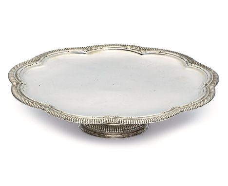Tazza, Barock, Augsburg Ende 17. Jh.Silber. Beschau Augsburg, Meistermarke f. Philipp Küsel (gest. 1700), Tremolierstrich. Fl