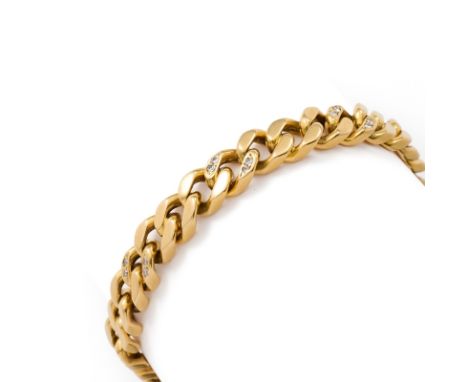 Gold-Panzerarmband m. kl. Diamanten.18 kt GG. Flachpanzerglieder teils besetzt m. 26 kl. Achtkant-Diamanten. Kastenschloss m.