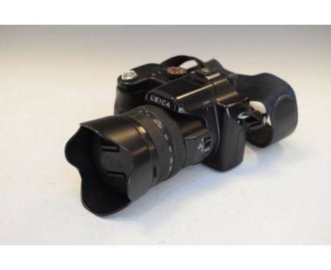 Leica V-Lux digital camera with carry bag  
