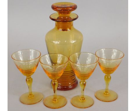 A Stuart Art Deco style Stratford design cocktail decanter, and four matching glasses, the original design by Ludwig Kny.