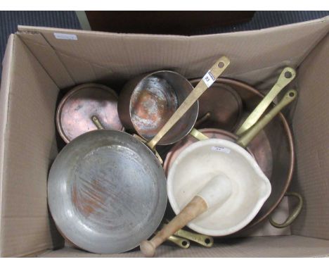 Set of copper kitchen pans by Divertimenti. Four graduated lidded saucepans (largest 22cm diam), one frying pan 26cm diam, tw