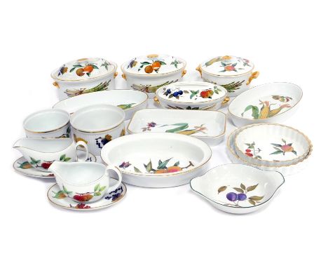 Royal Worcester Evesham pattern wares, to include tureens and covers, flan dishes, gravy boat, oval serving dishes, etc. (a q