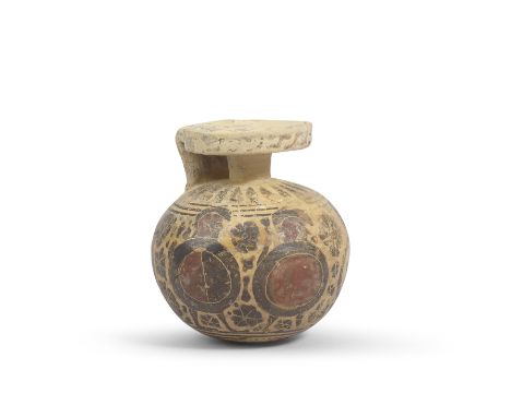 An Early Corinthian pottery aryballos with hoplites and panther Attributed to the Warrior Group, circa 650-600 B.C.6.4cm hig