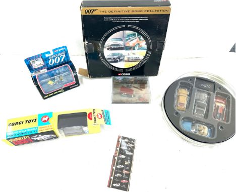 Selection James Bond 007 Corgi collector vehicles to include TY95101, Corgi 04204 Aston Martin DB5, Tuk tuk, Octopussy and th