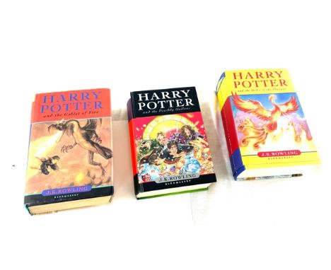 3 First edition harry pottery books.Harry potter and the deathly harrow, Harry pottery and the order of pheonix. The Goblet o