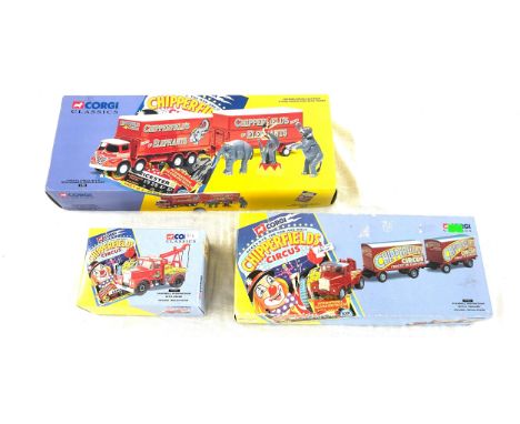 Original and boxed Corgi Foden and trailer with elephants and rider - 31902 Chipperfields circus, Corgi 97915 Chipperfields c