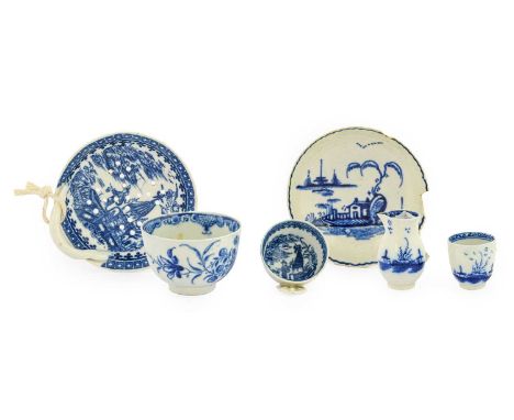 A Caughley Porcelain Wine Taster, circa 1780, of circular form with fluted handle, printed in underglaze blue with the Fisher