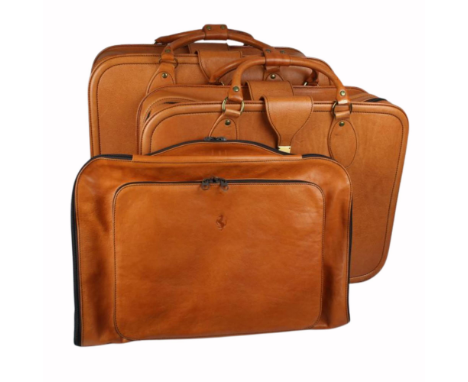 ******Items to be re offered in our next sale at &pound;600-&pound;800********&nbsp;




A 5-piece luggage set for the 1989-1