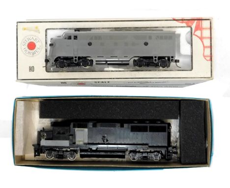 Stuart Hobbies and Athearn HO gauge locomotives, including a GP60 PN2 SSW9714 and a F3 phase 2 powered low fans undecorated, 