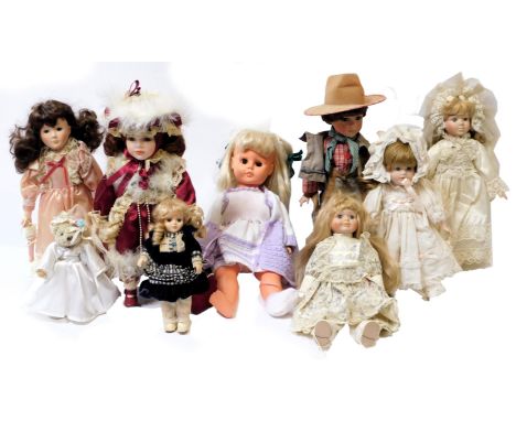 Various Leonardo Collection and other dolls, some on stands, ceramic headed collection dolls, etc. (1 box) 
