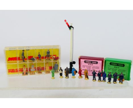 Dinky - Hornby - 3 x boxed sets of railway station figures, 6 x Station Staff # 051, Passengers # 052, 6 x Passengers # 053 a