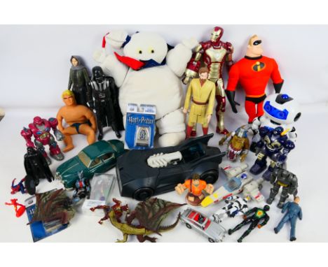 Hasbro - Mattel - Disney - A mixed assortment of unboxed items to include 2017 Stretch Armstrong, Marshmallow man Plush, 48cm